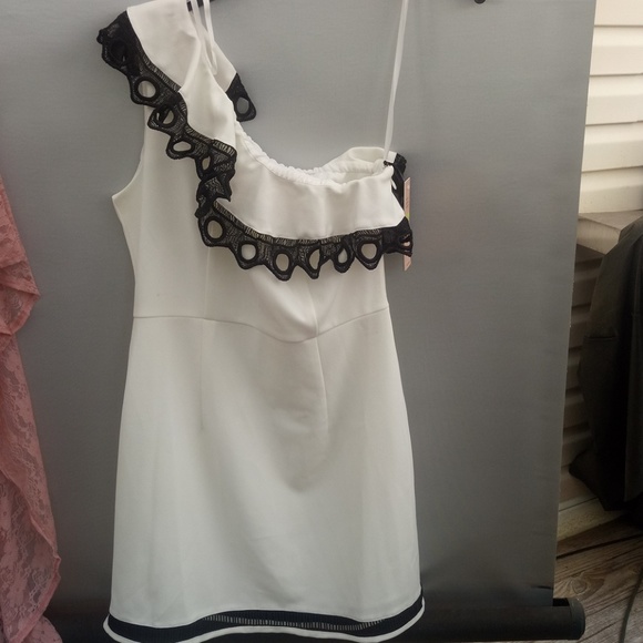 Nanette Lepore Dresses & Skirts - 🆕 NWT Beautiful Summer Dress Nanette size 4 🆕